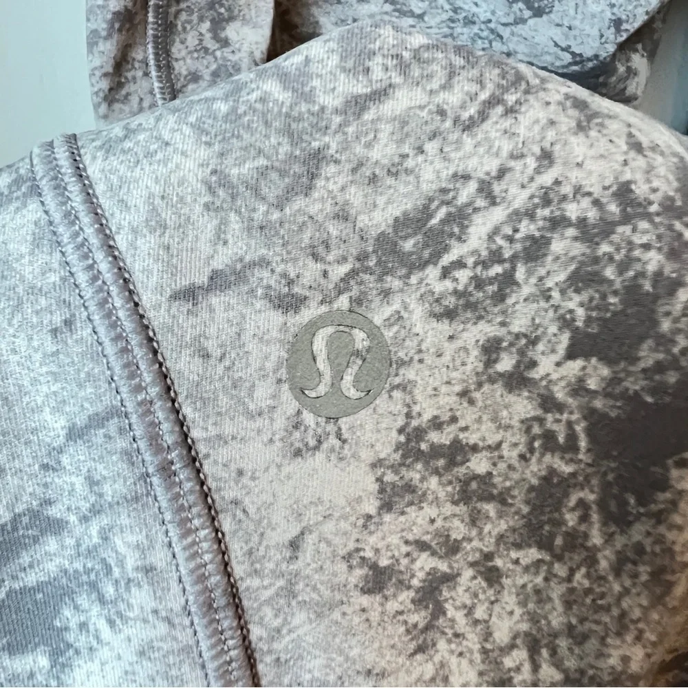 Lululemon Time to Sweat Crop 23
